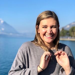 Meet your Posher, Nicole